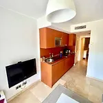 公寓 Apartmanet 贝纳尔马德纳